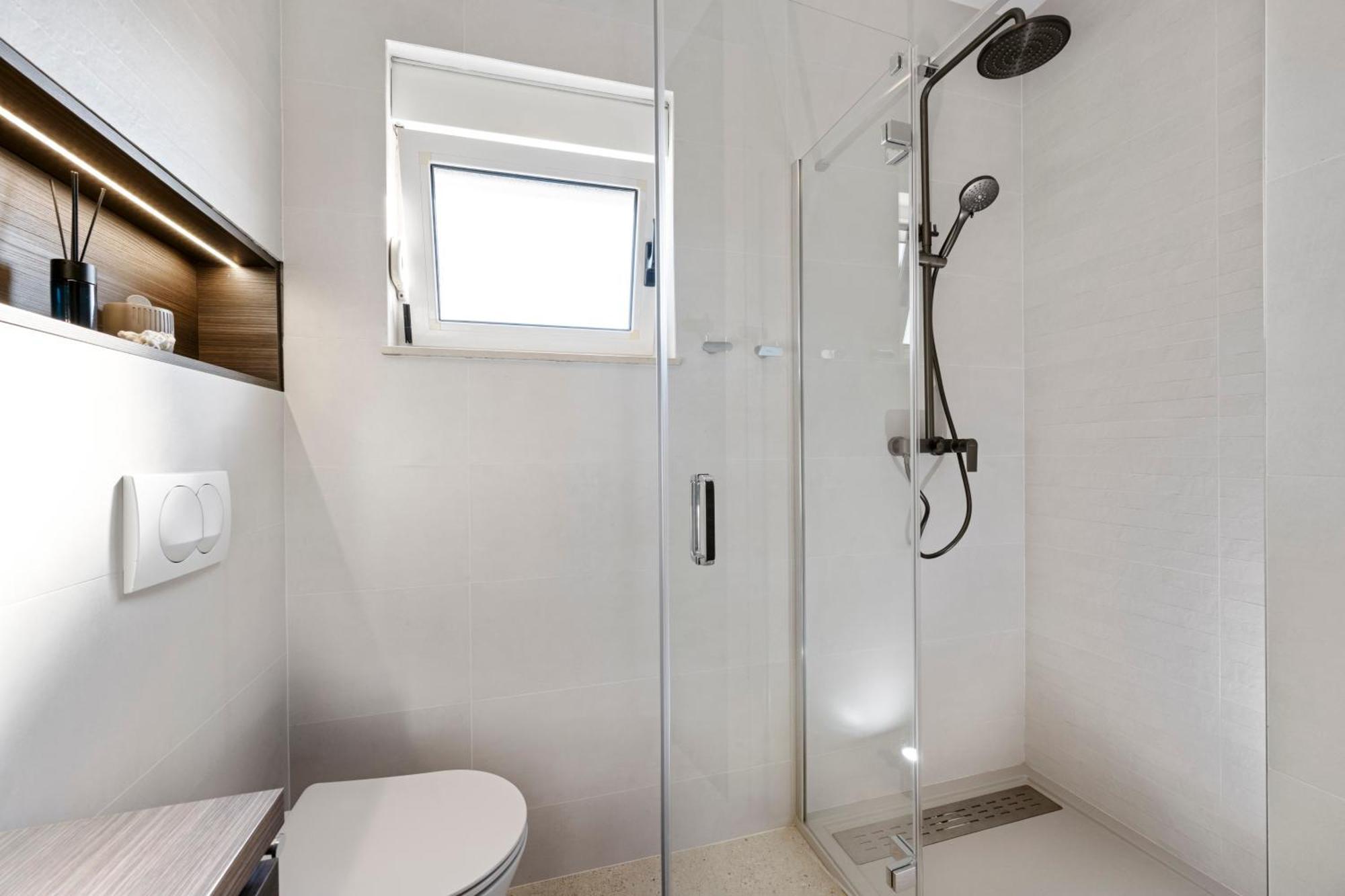 Aquarius Apartments - Beachside With Heated Pool Водице Номер фото