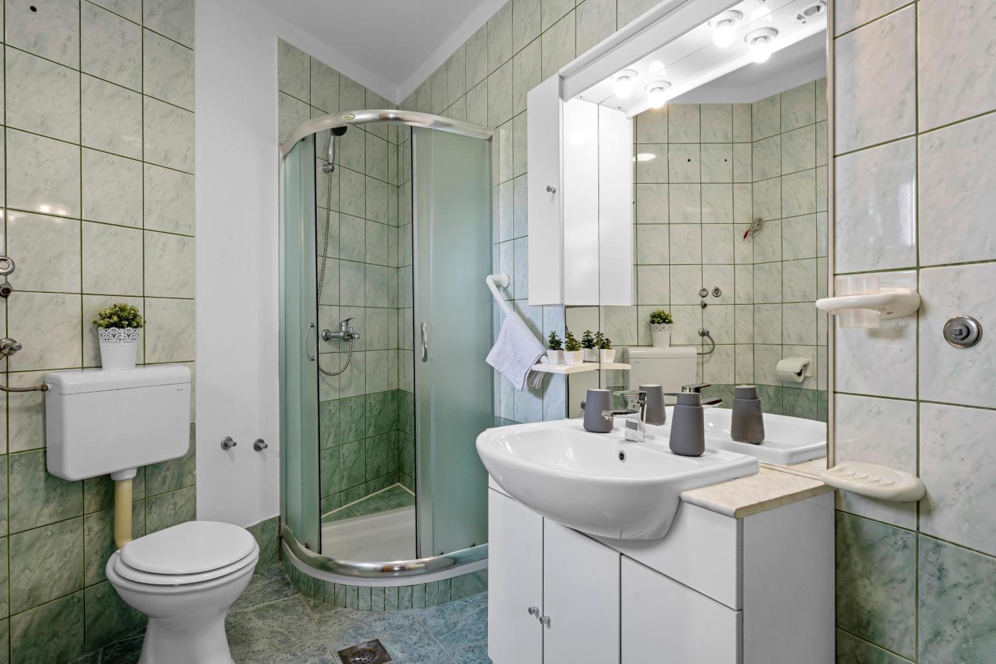 Aquarius Apartments - Beachside With Heated Pool Водице Номер фото